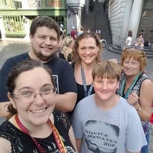 Meet your Posher, Brenda